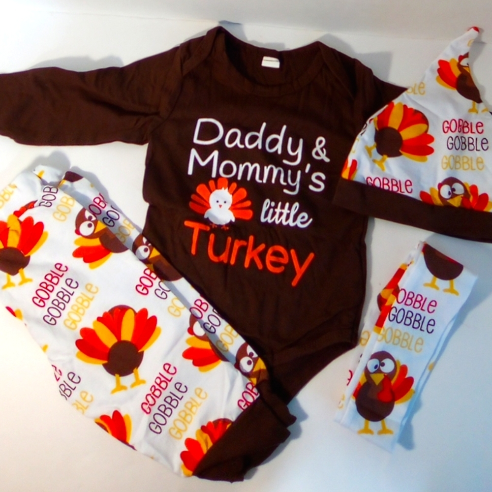 Daddy's and Mommy's Little Turkey Babys First Thanksgiving Outfit 0-6 Months